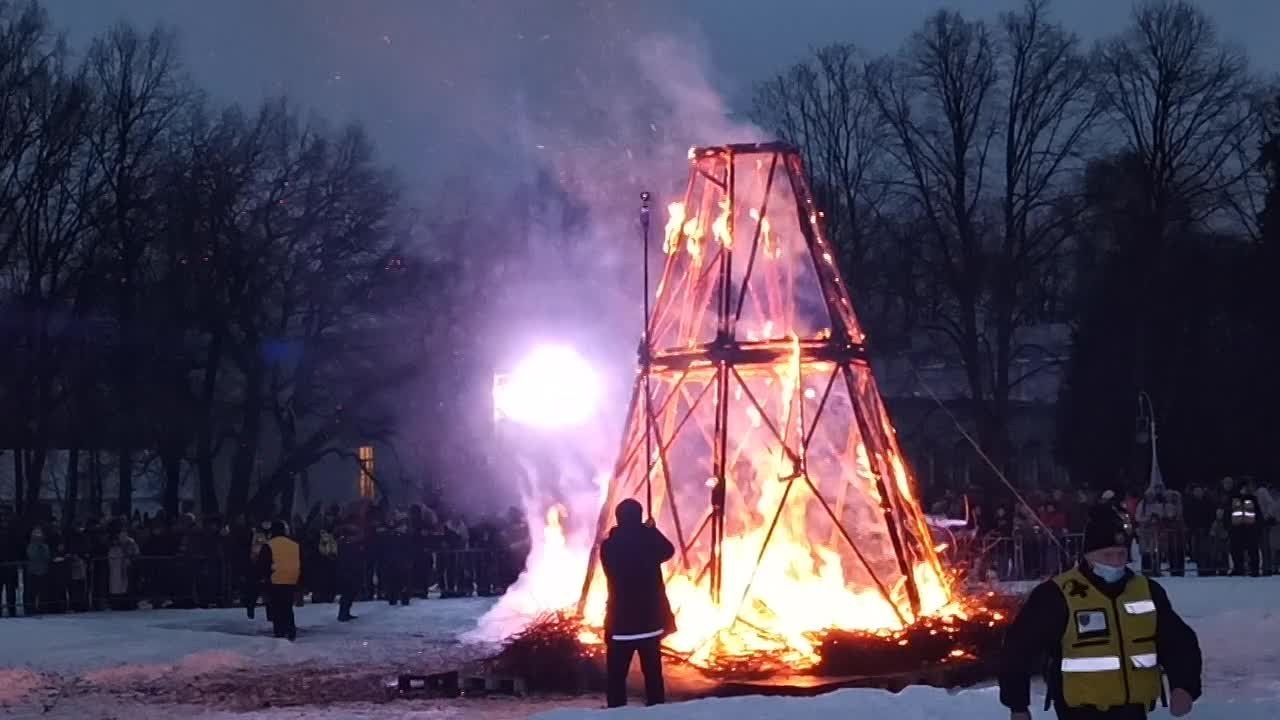 Шуми, масленица!