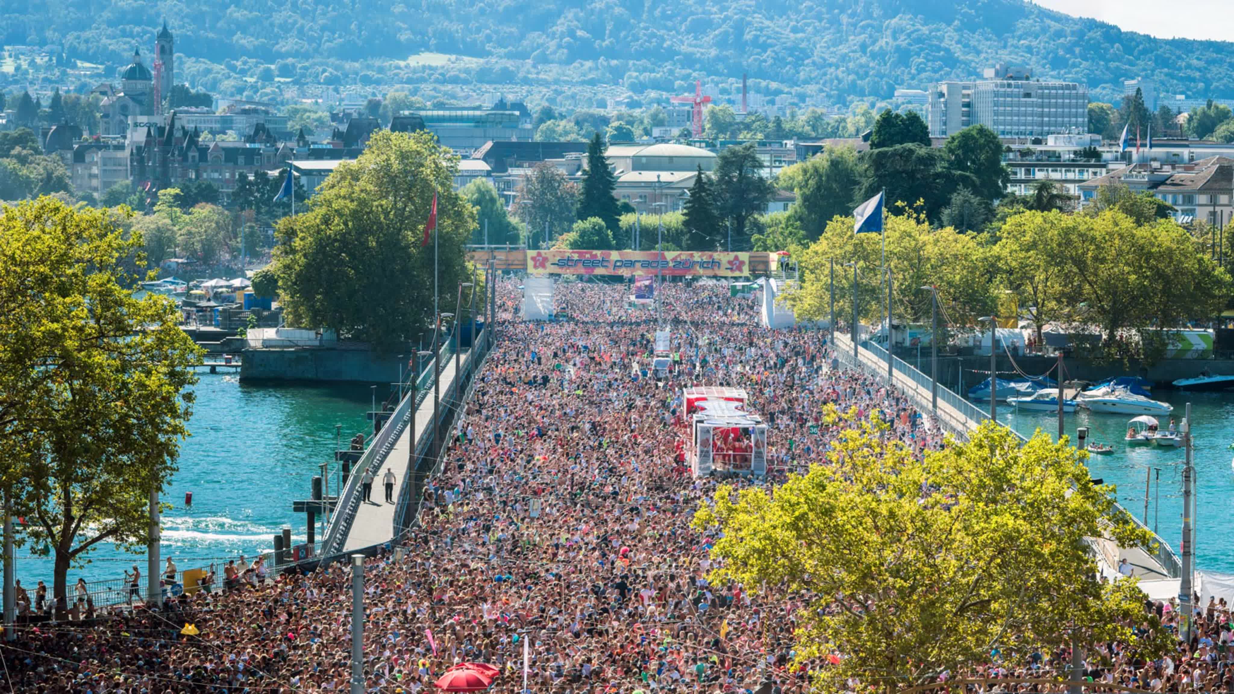 Zurich Street Parade 2023