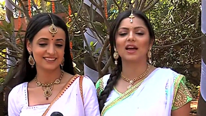 Sanaya Irani and Drashti Dhami