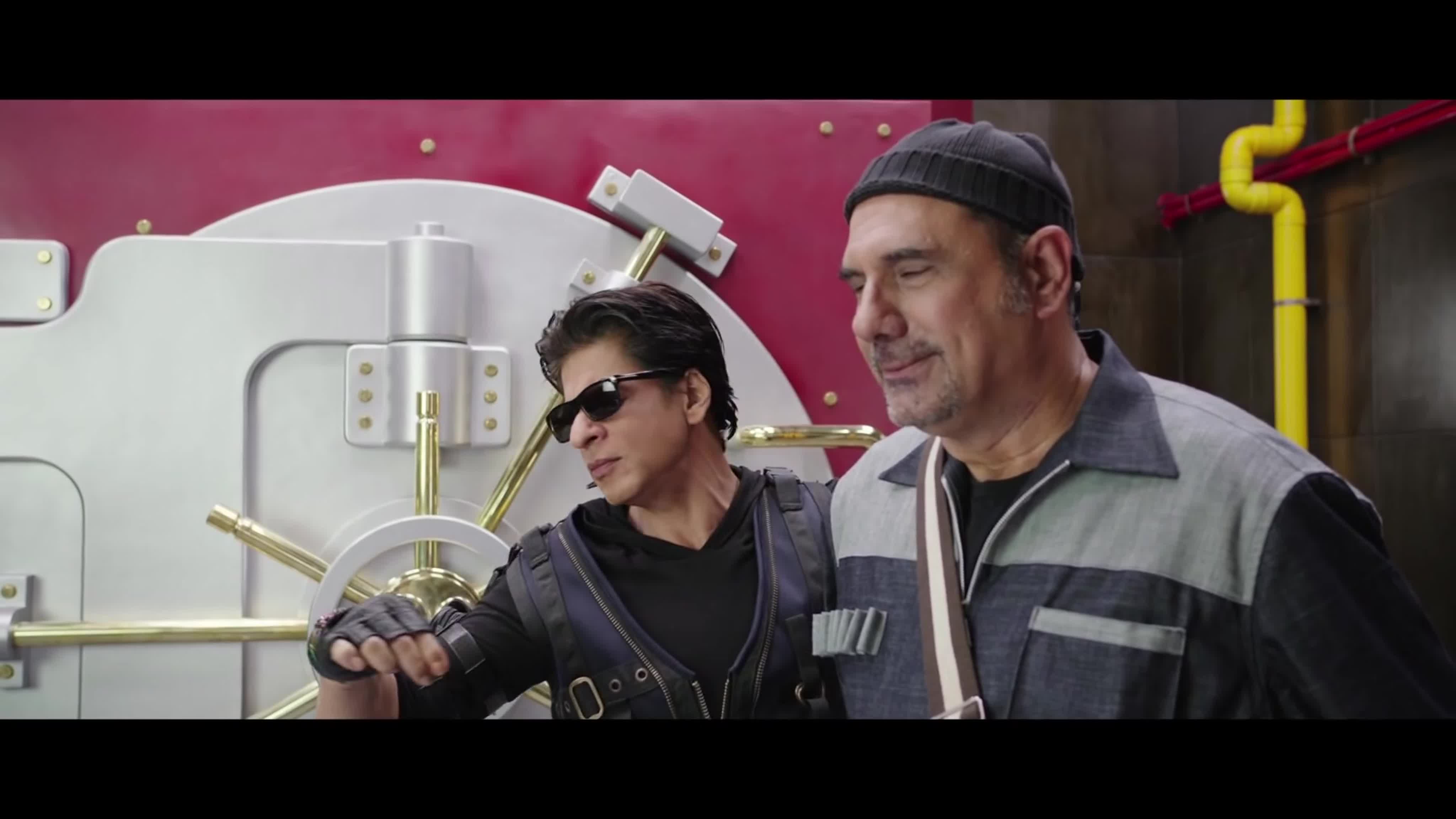 SRK-Happy New Year (2014)