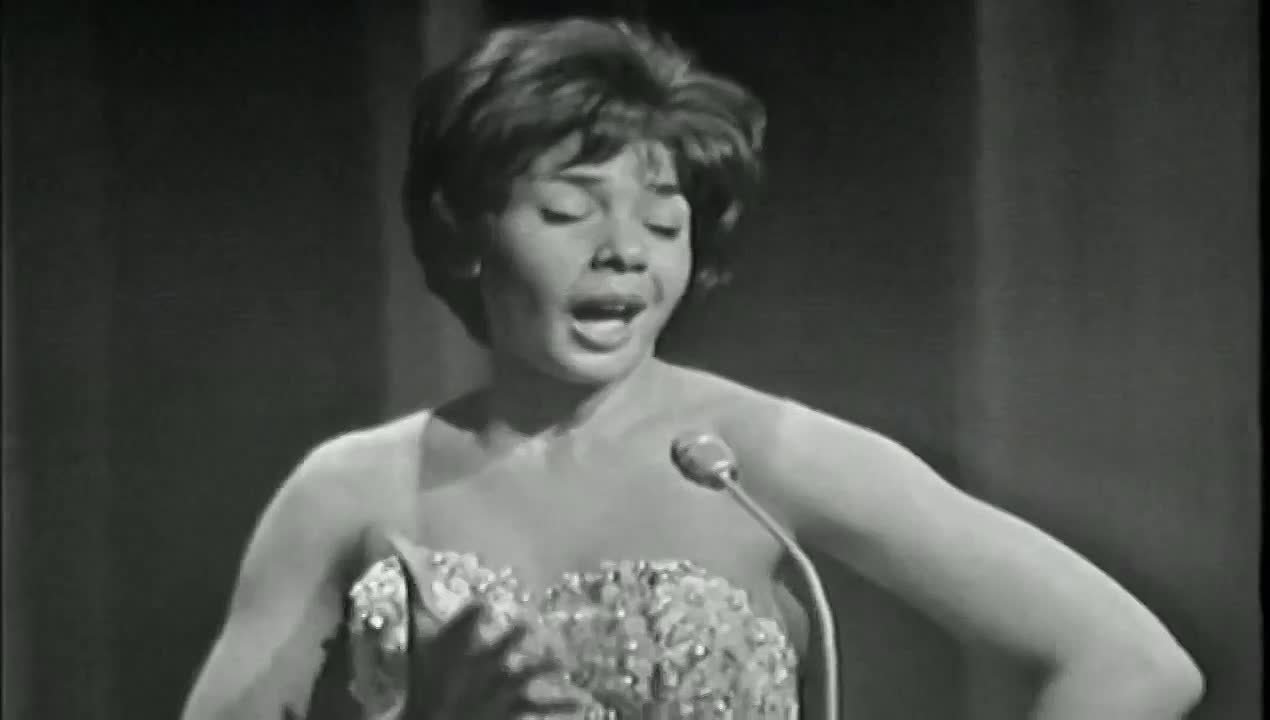 Shirley Bassey