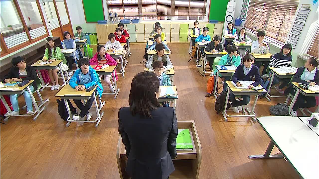 Класс королевы / The Queen’s Classroom / 여왕의 교실 (2013)