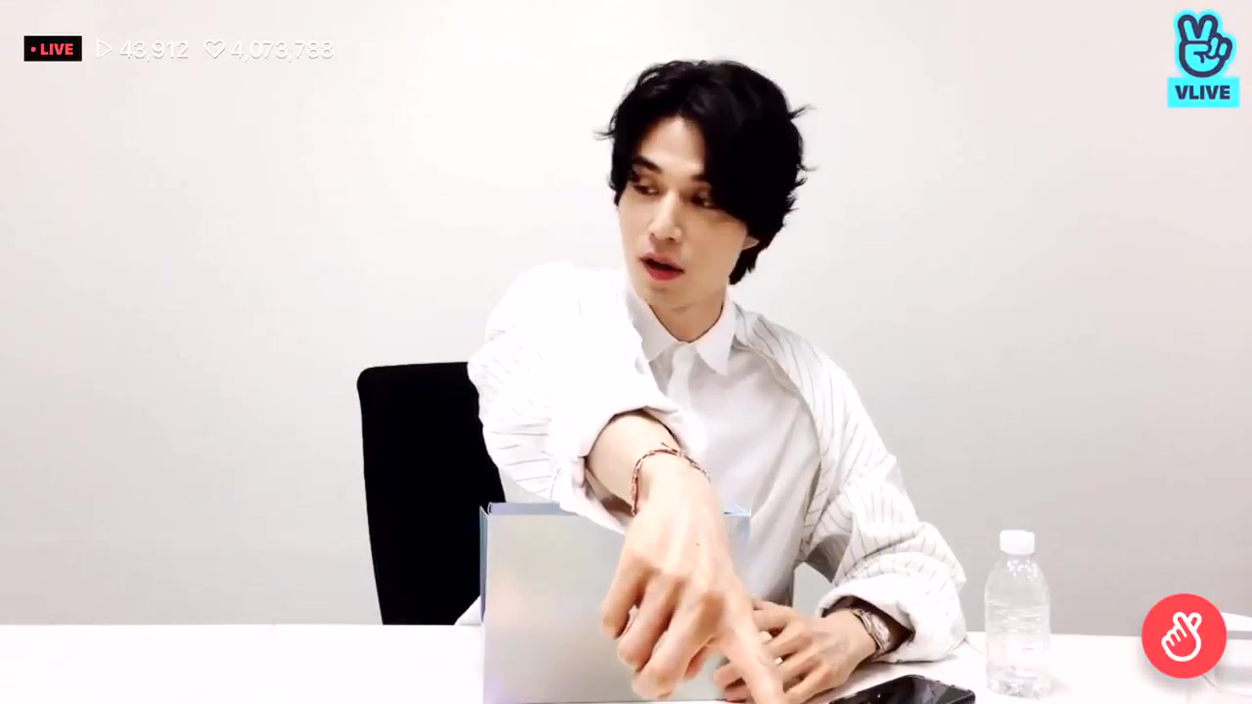 VLIVE  02-08-2019