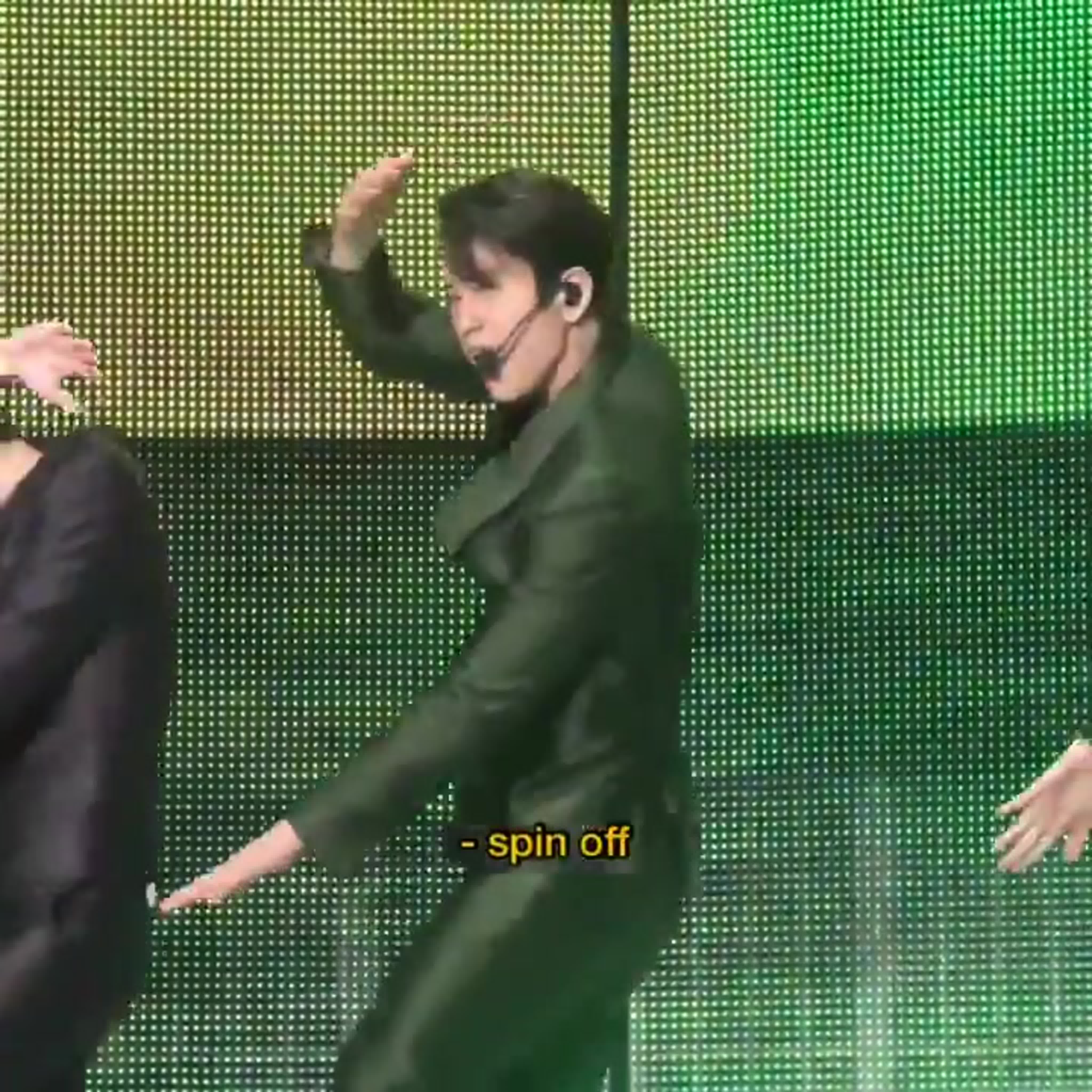 ツ FANCAM:PERF