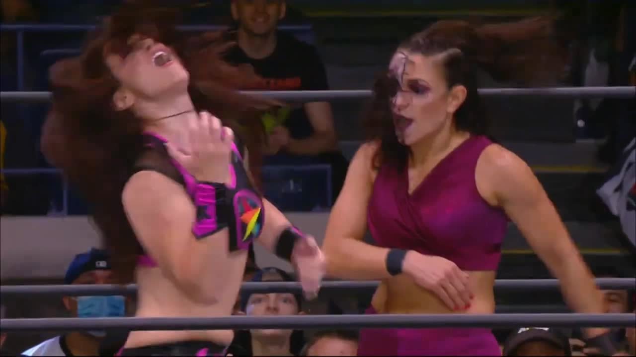 Thunder Rosa/ Kobra Moon