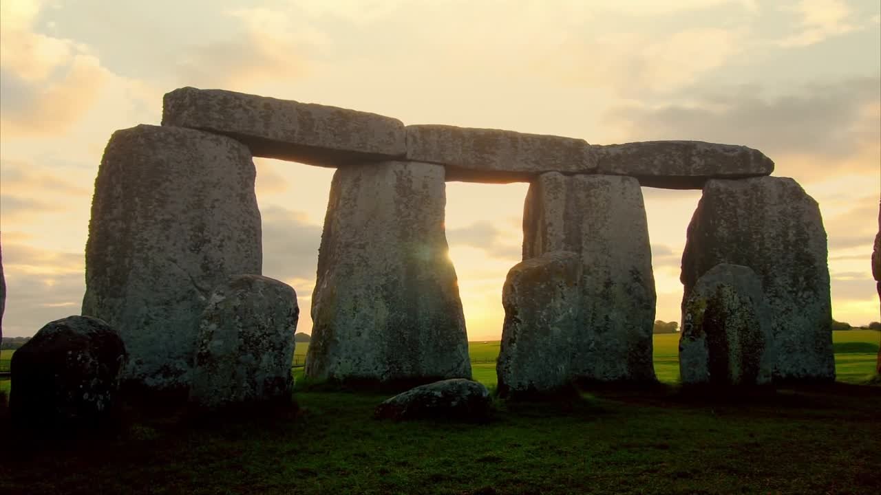 Операция Стоунхендж. Тайна, скрытая под камнями / Operation Stonehenge: What Lies Beneath (2014)