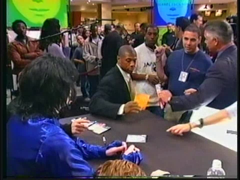 Michael Jackson - Invincible Signing Event (Virgin megastore)