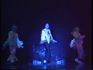 1993 - Michael performs Dangerous concert Buenos Aires