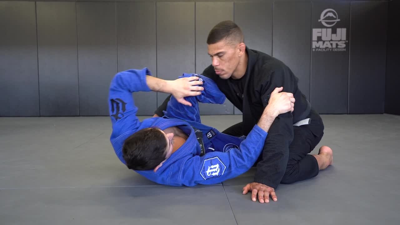 CAIO TERRA -  HALF GUARD UNDERHOOK WITH THE LAPEL – FULL LESSON PLAN