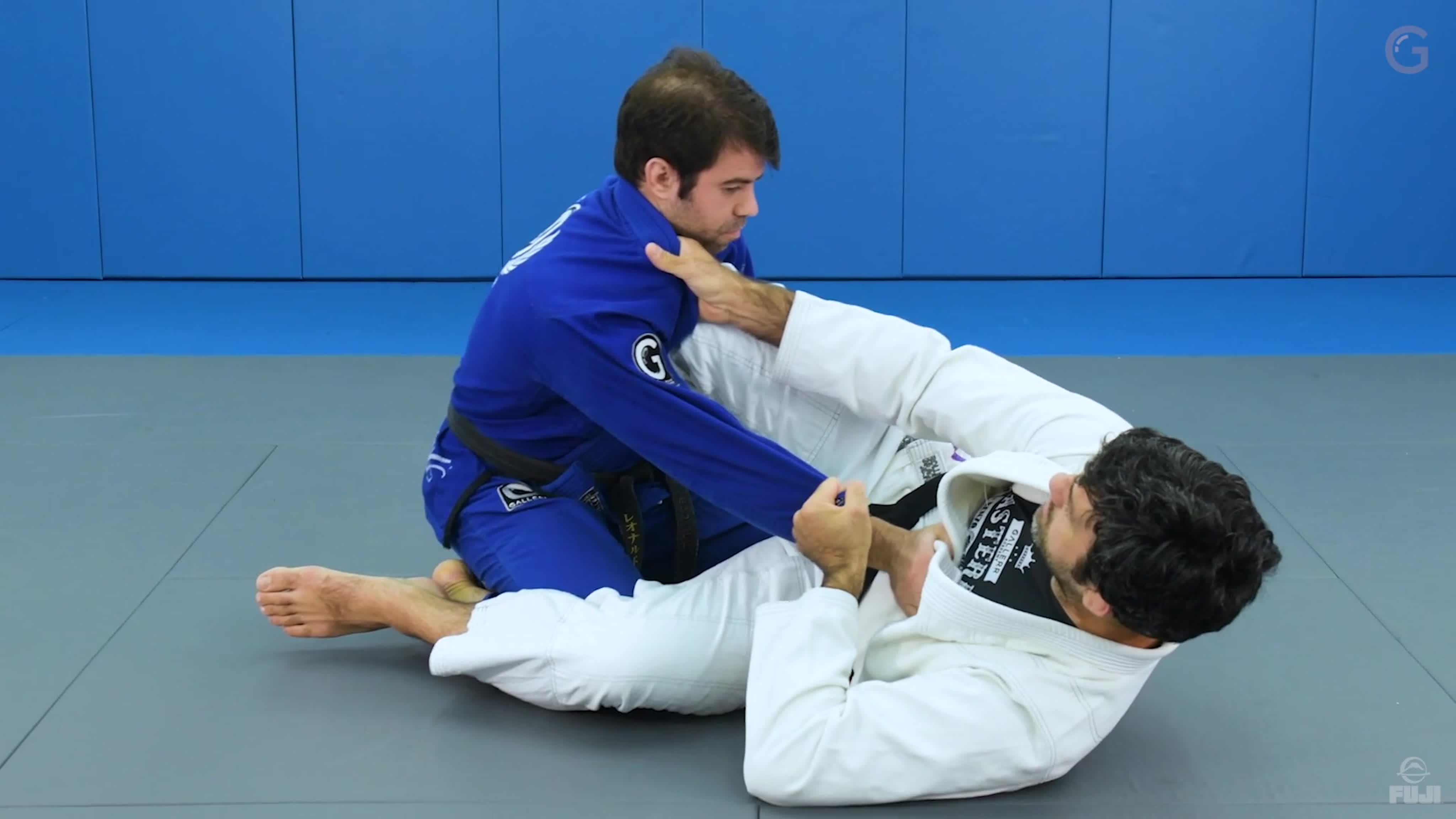 Rolles Gracie - fundamental closed guard