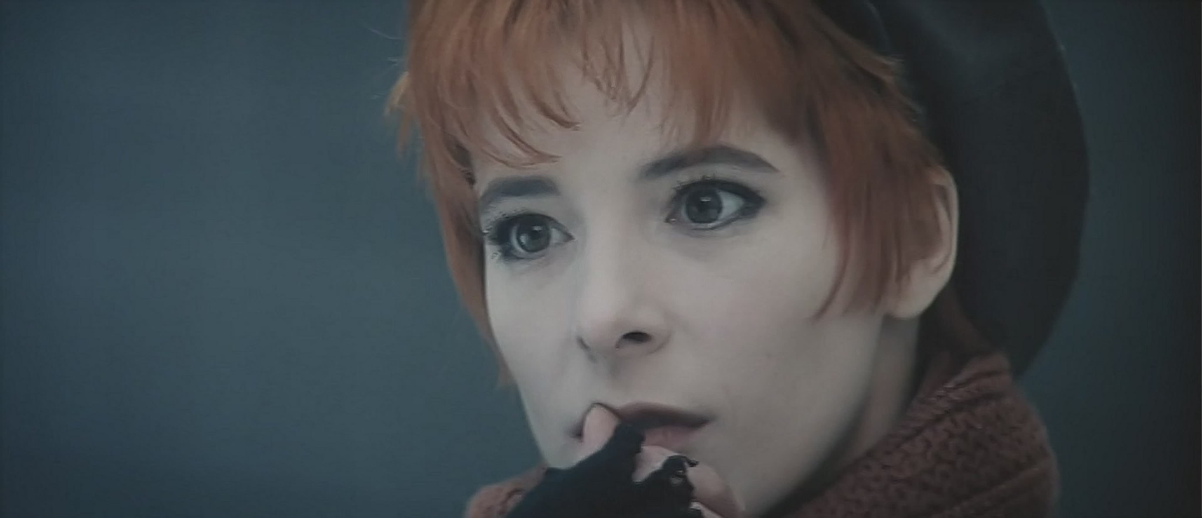 MYLENE FARMER || Désenchantée