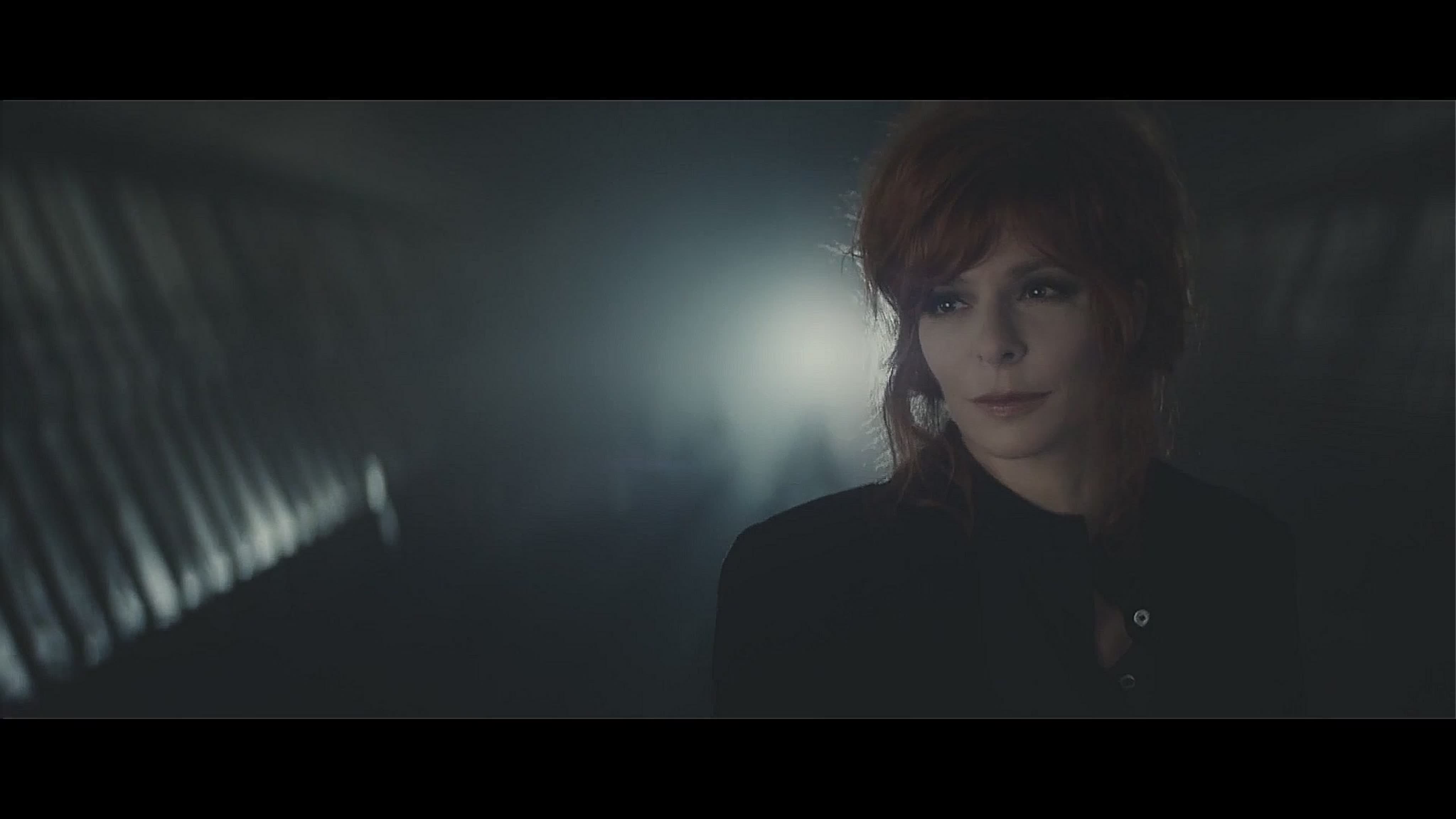 MYLENE FARMER || Désobéissance