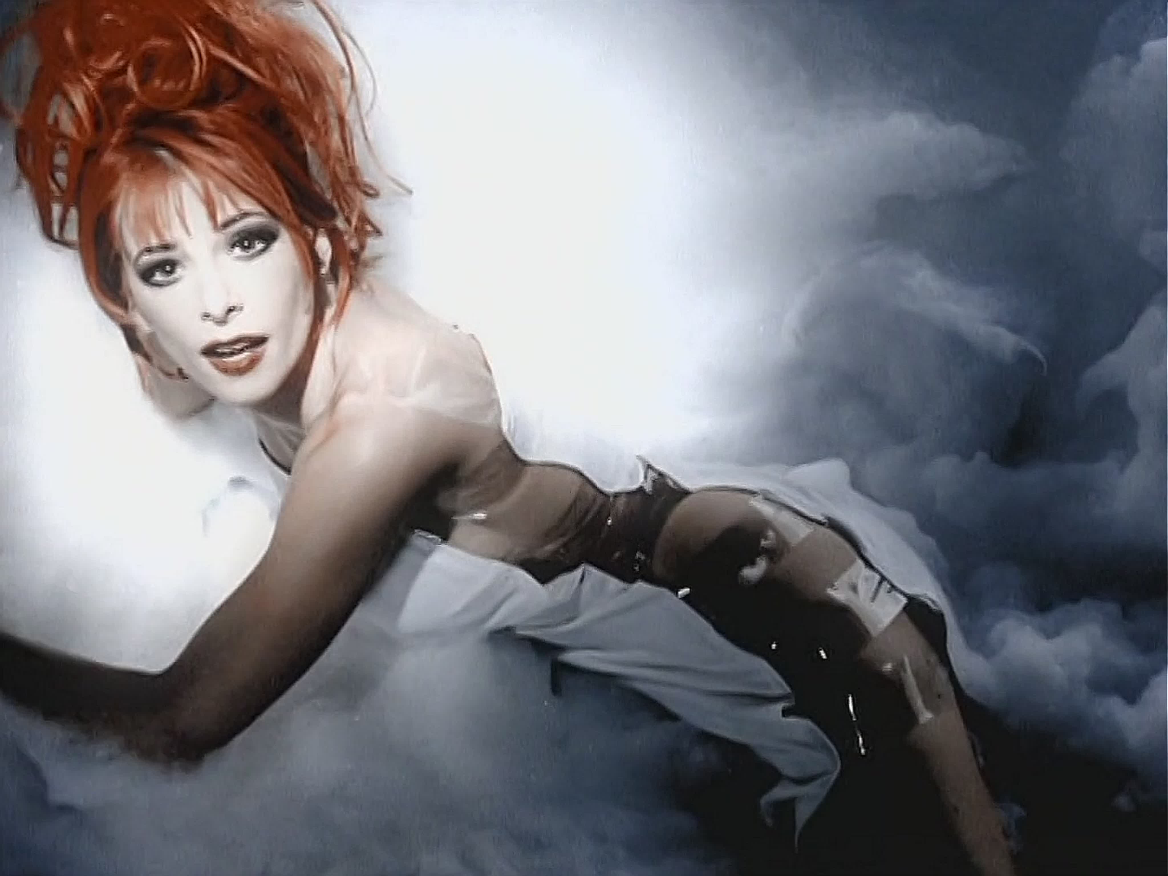 MYLENE FARMER || L'Instant X