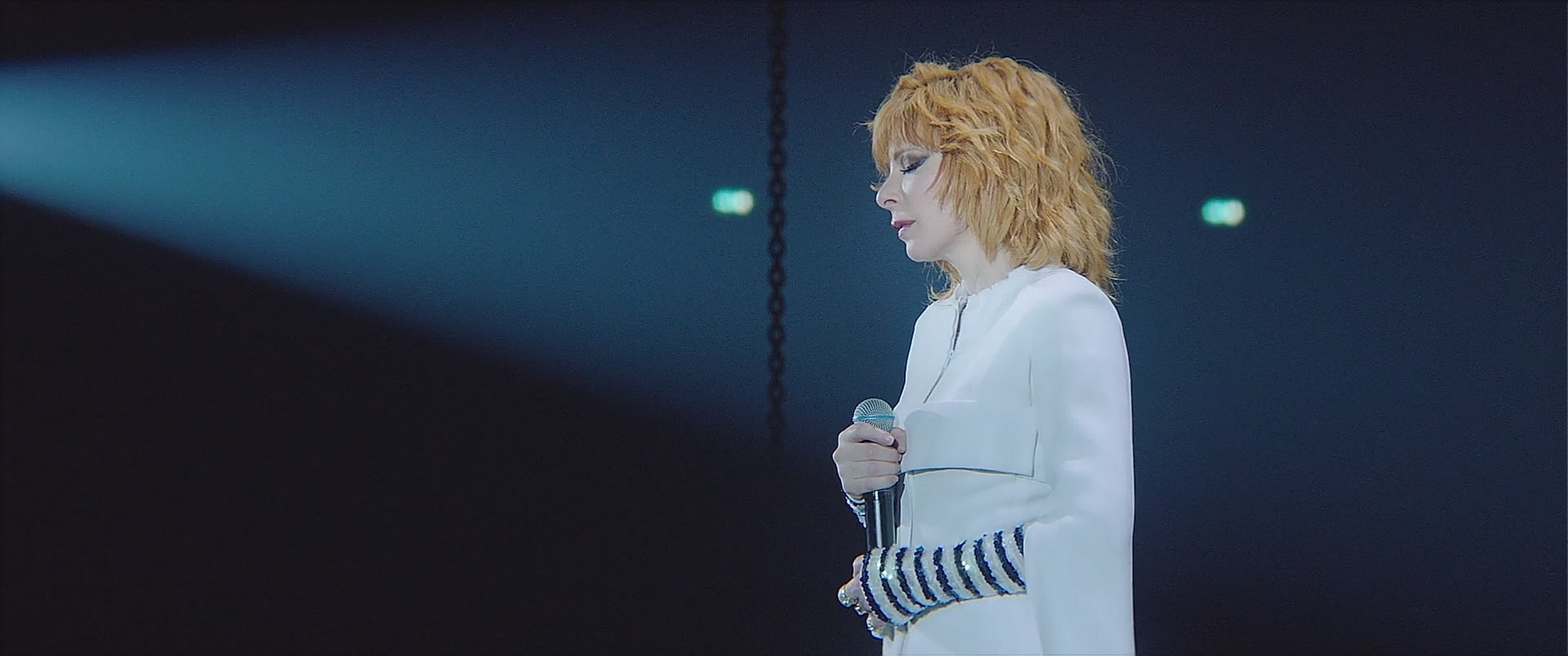 MYLENE FARMER || Un Jour Ou L'autre