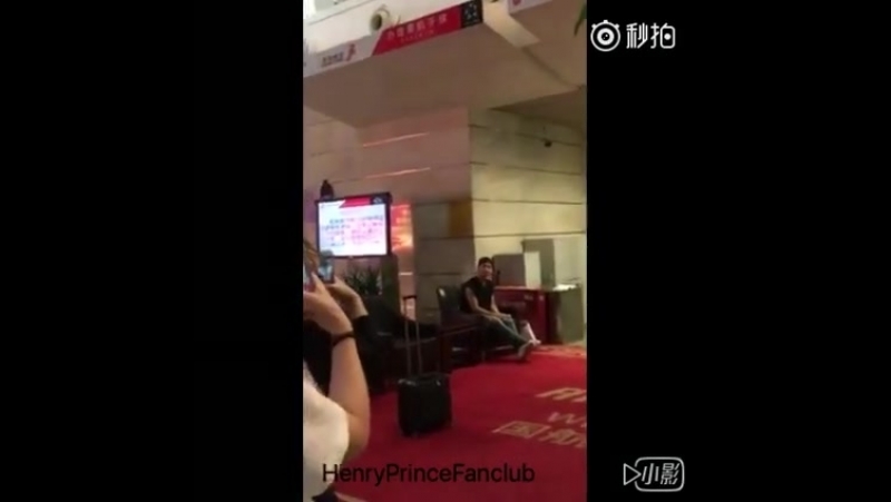 [Fancam] Airport