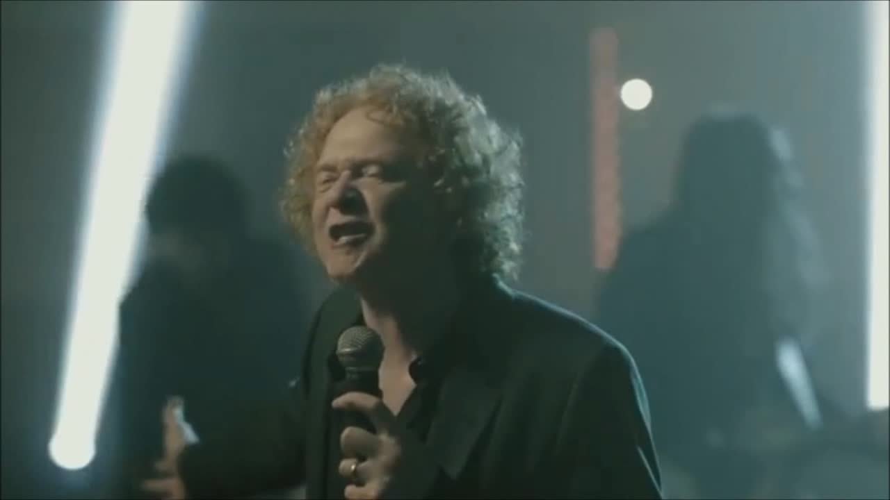 Simply Red ★ ★ ★