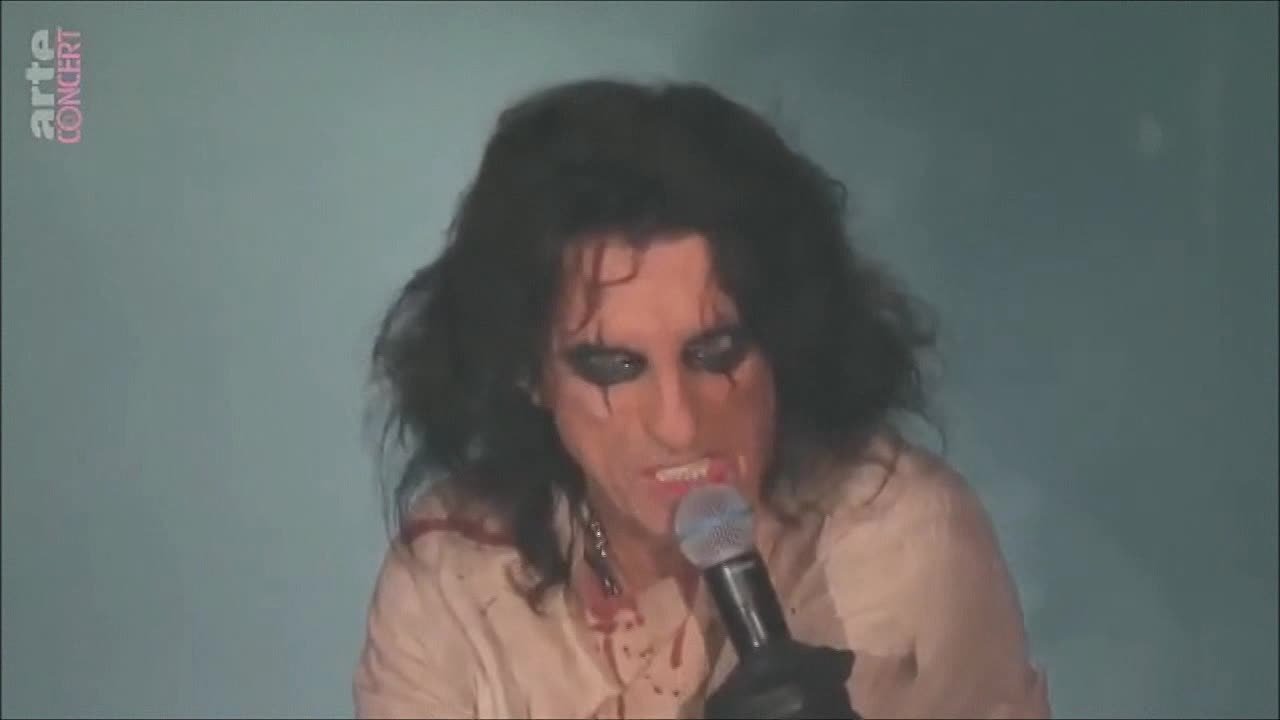 Alice Cooper ★ ★ ★