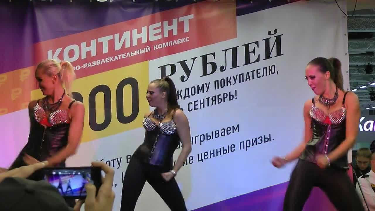 Концерт Юлии Волковой (экс-“t.A.T.u.”) 20.09.2014 года в ТРК “Континент” (Санкт-Петербург)