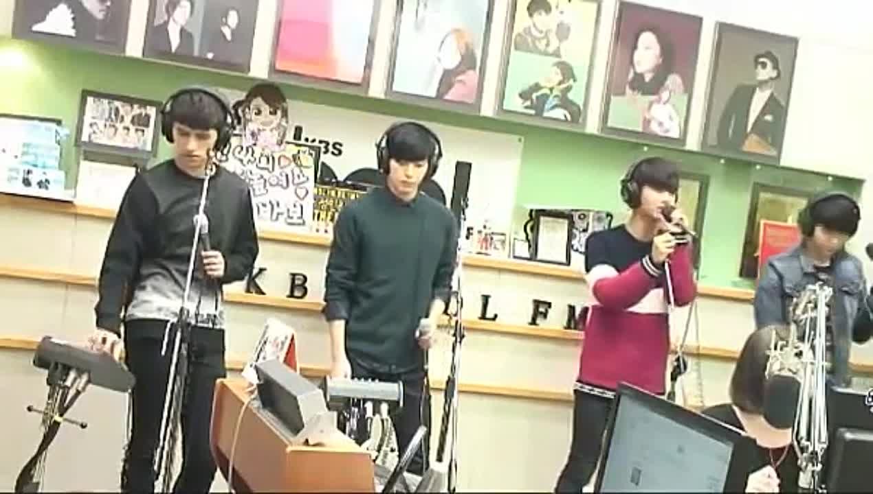 Radio live korean