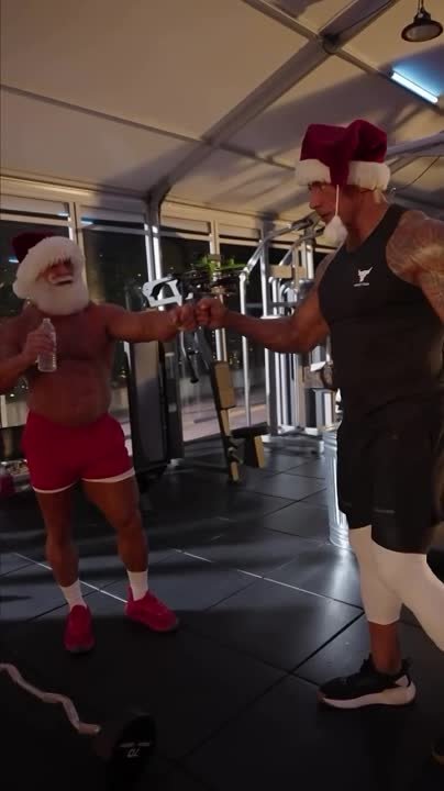 Dwayne Johnson trainin'