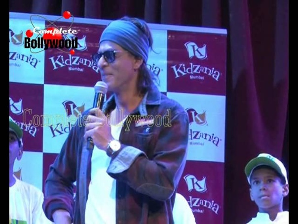 ШАХРУКХ КХАН в KidZania Mumbai (15.06.2014)