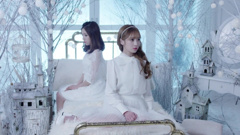 LOVELYZ IN WONDERLAND