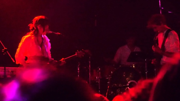 Blonde Redhead - Live at Theatre Club (Moscow, 17.03.2015)