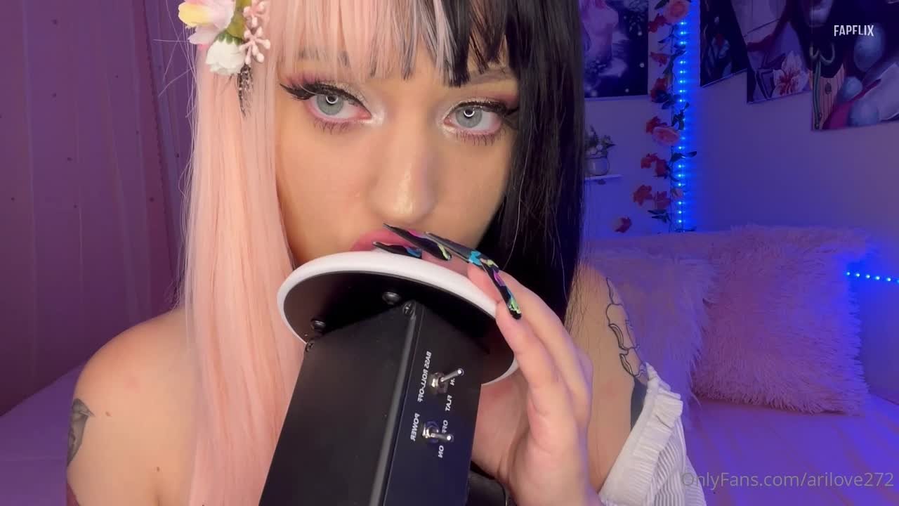 Asmr fapflix. ARILOVE ASMR. АСМР moans. ASMR стрим.