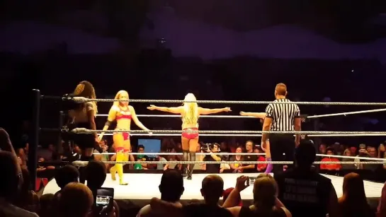 WWE CHARLOTTE ENTRANCE LIVE.mp4