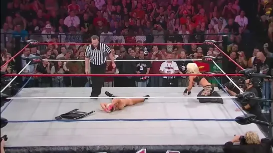 Angelina love vs madison Rayne