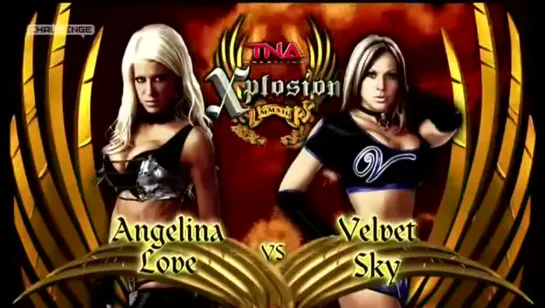 Angelina Love vs Velvet Sky