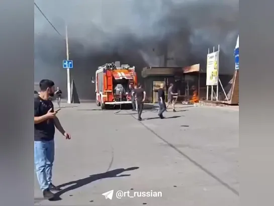 В Таганроге из-за падения украинского БПЛА произошло возгорание на складе лесоматериалов