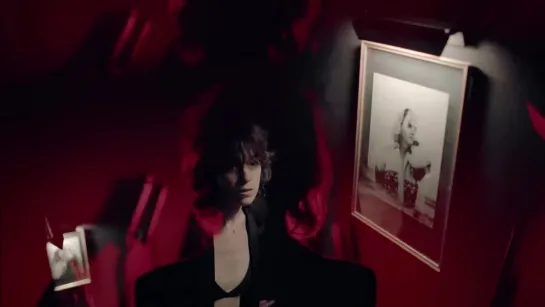 Charlotte Gainsbourg - Lying With You (Official Music Video)