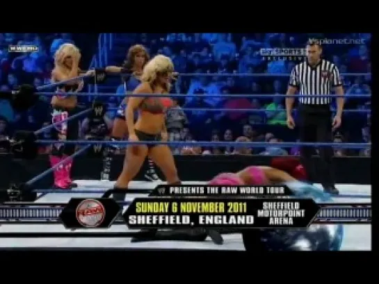 WWE SmackDown 17.06.2011 - Alicia Fox & Rosa Mendes & Tamina vs. Natalya & AJ & Kaitlyn