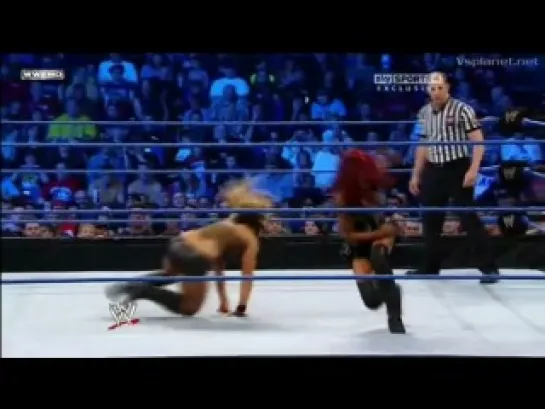 WWE SmackDown 27.05.2011 - Tamina & Alicia Fox vs. Kaitlyn & AJ