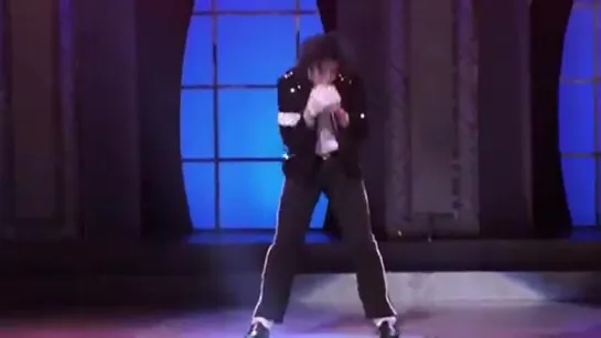 Michael Jackson - Billie Jean (30th Anniversary Celebration) (Remastered Widescr