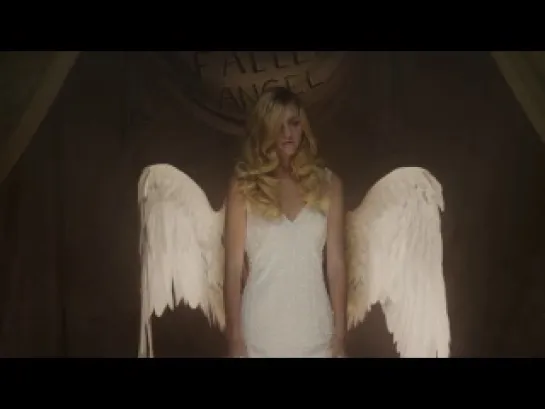 AHS: Freak Show — Fallen Angel