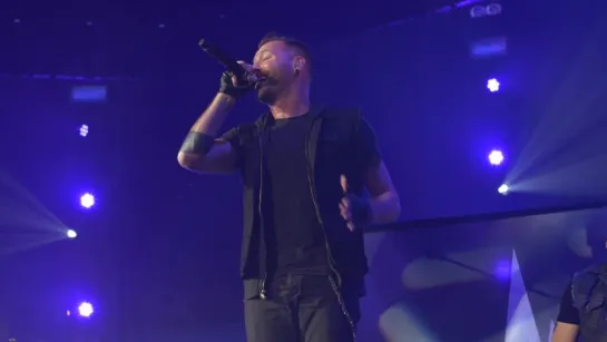 Thousand Foot Krutch - Courtesy Call @Live