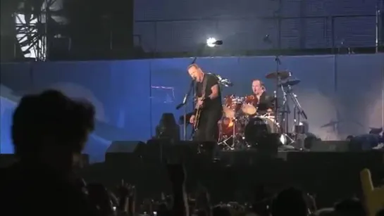 Metallica — "Disposable Heroes" (Live in Mexico City)