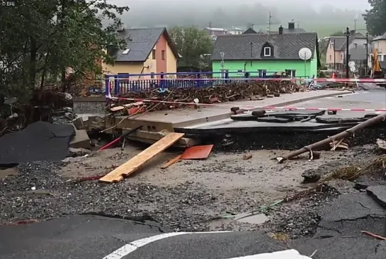 ⚡️Число жертв наводнений в Центральной Европе достигло 22 человек, сообщает AFP.