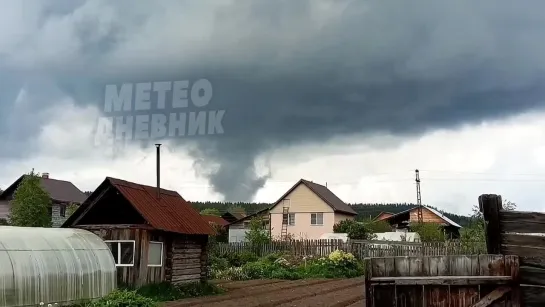 ⚡️По Свердловской области прошел торнадо, — местные СМИ.