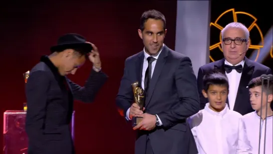 Premios LaLiga  Claudio Bravo, mejor portero Liga BBVA 20142015