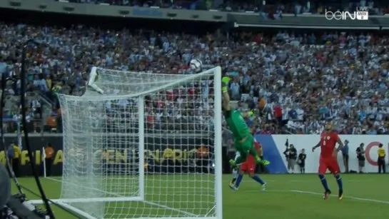 Claudio Bravo Fantastic Save - Argentina vs Chile 0-0 (Copa America) 2016