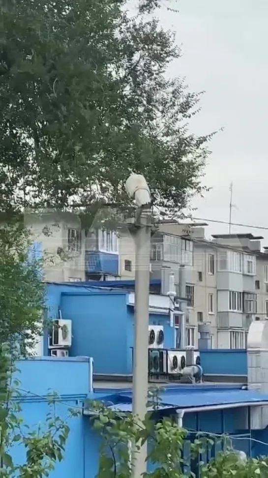 ️ Una anciana murió hoy en la ciudad de Shebékino cuando su apartamento fue atacado por un dron ucraniano, informó el gobernador