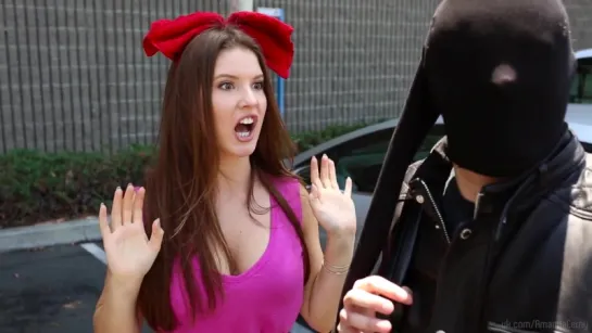 Blossom stops robber | Amanda Cerny