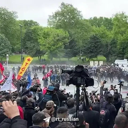 ️Escenas de represión de manifestaciones en Türkiye️Después de su renuncia... la ex portavoz árabe del Departamento de Estado de