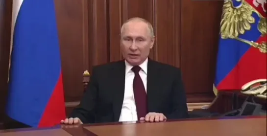 "Вы хотите декоммунизации?" - Путин.