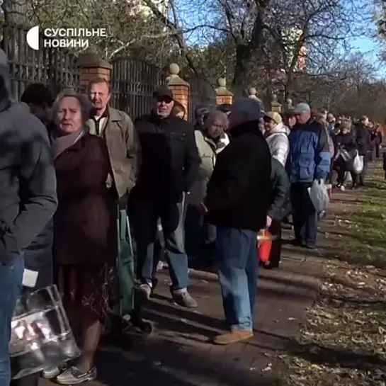 ❗️В Киеве выстроились огромные очереди за водой.