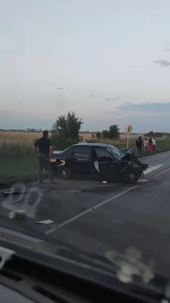 Восемь человек погибли в ДТП под Ростовом.