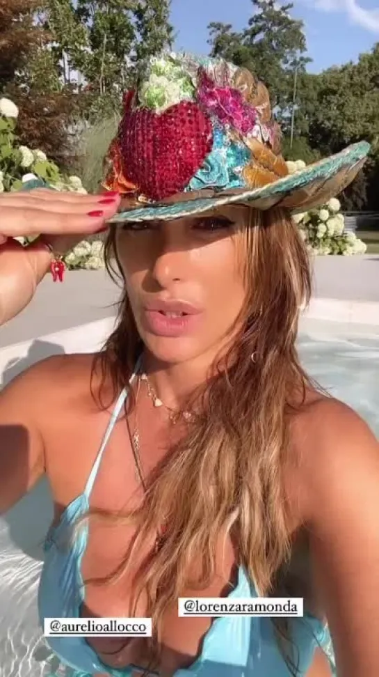 sabrinasalernofficial_1657478006965.mp4